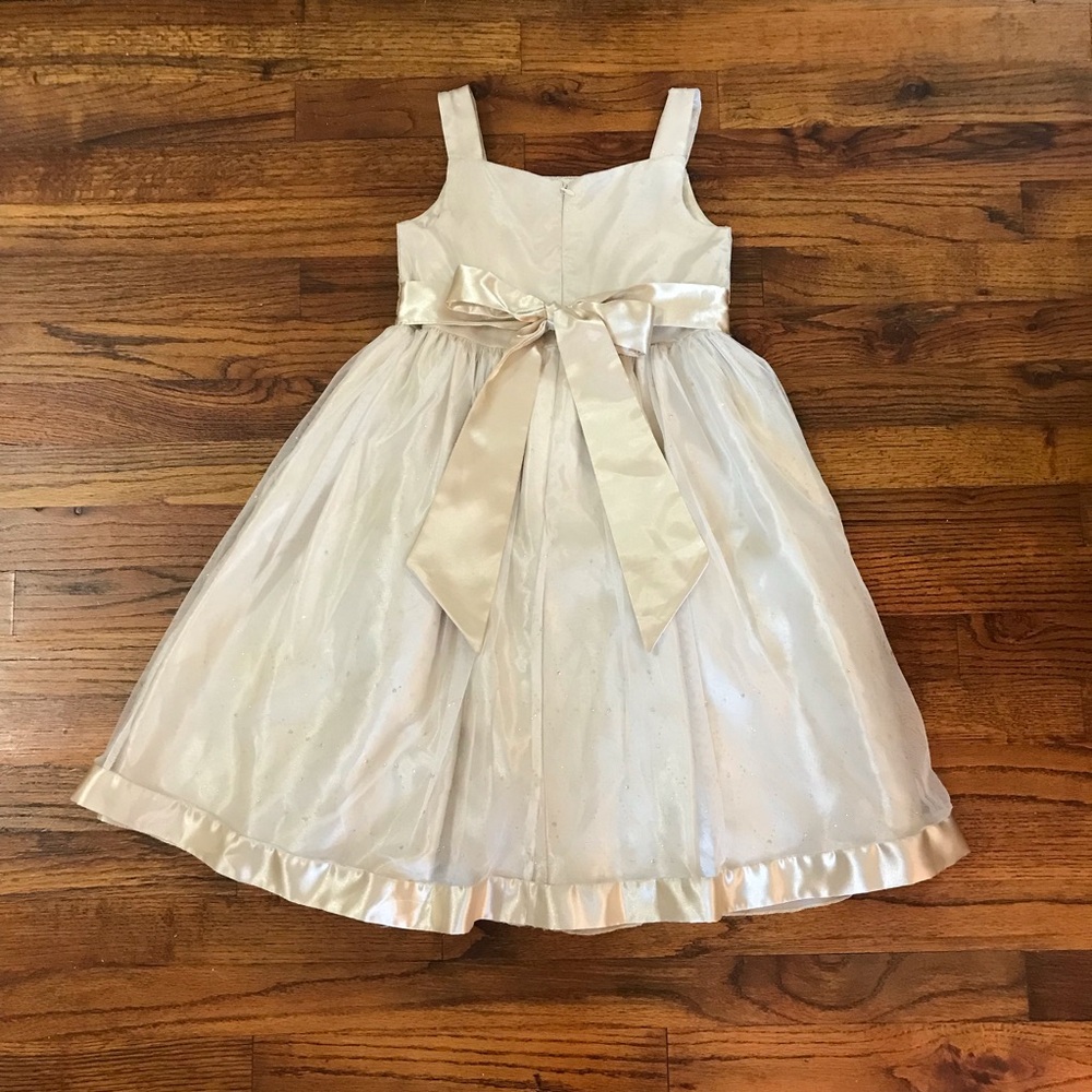 Girls Love Special Occasions Elegant Cream Dress
Wedding Church Christmas Dress